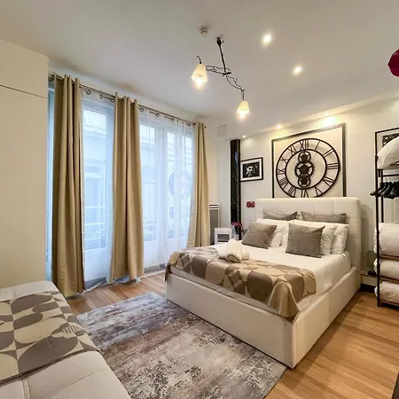 Apartmán Urban Flat 21 - Chaplin Atelier In