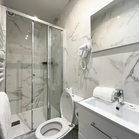 Apartmán Urban Flat 21 - Chaplin Atelier In