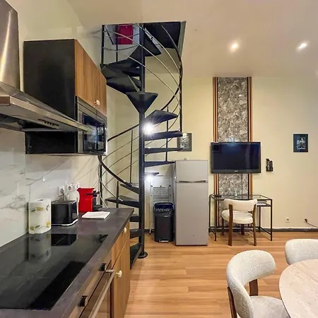 Apartmán Urban Flat 21 - Chaplin Atelier In
